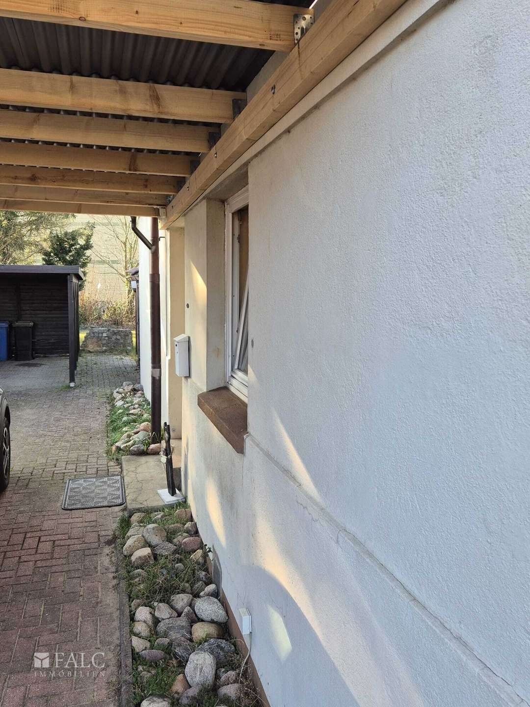 Überdachter Eingang